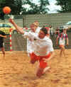 beach_handball_2_prew.jpg (58640 bytes)